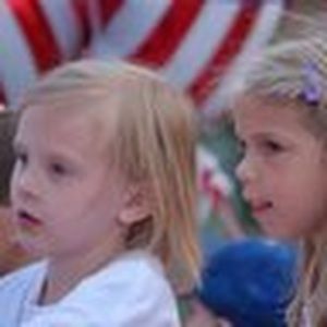 Meet your Posher, Lucy